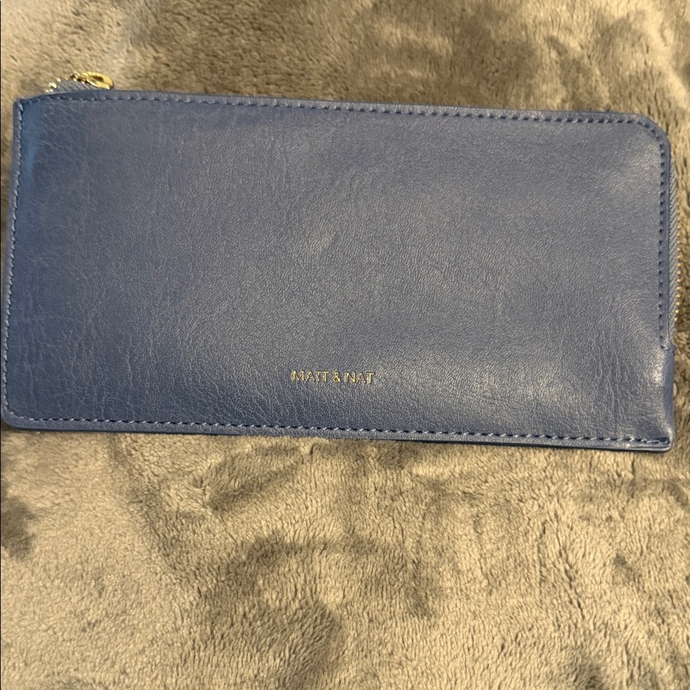 Matt & Nat Navy Zip Wallet